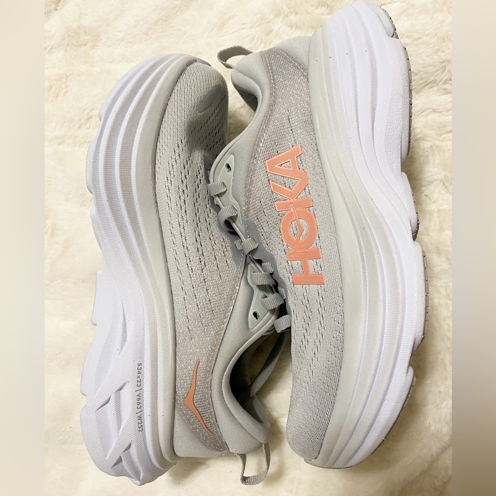 Hoka Bondi 8 US size 5 b Harbor Mist / Lunar Rock new without box